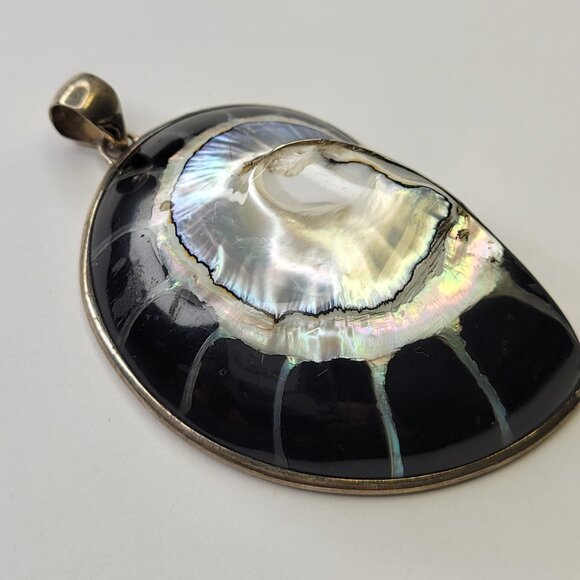 Mens Blue Nautilus Shell Pendant with 925 Sterling Silver - Picture 9 of 16